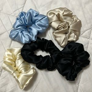 Mulberry silk scrunchies